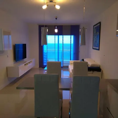 דירה Ocean Front