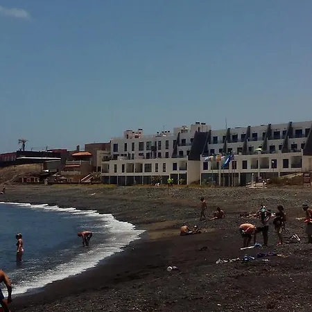 Ocean Front Apartament Tetir